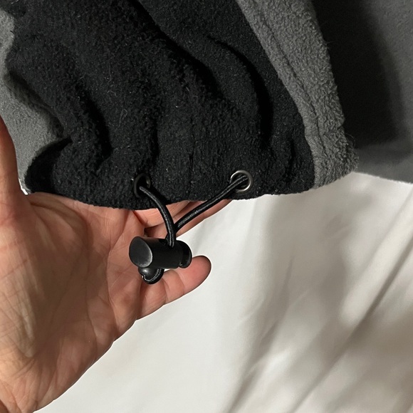 Free Country Black and Gray Heavy Jacket /Reversible - Picture 13 of 13